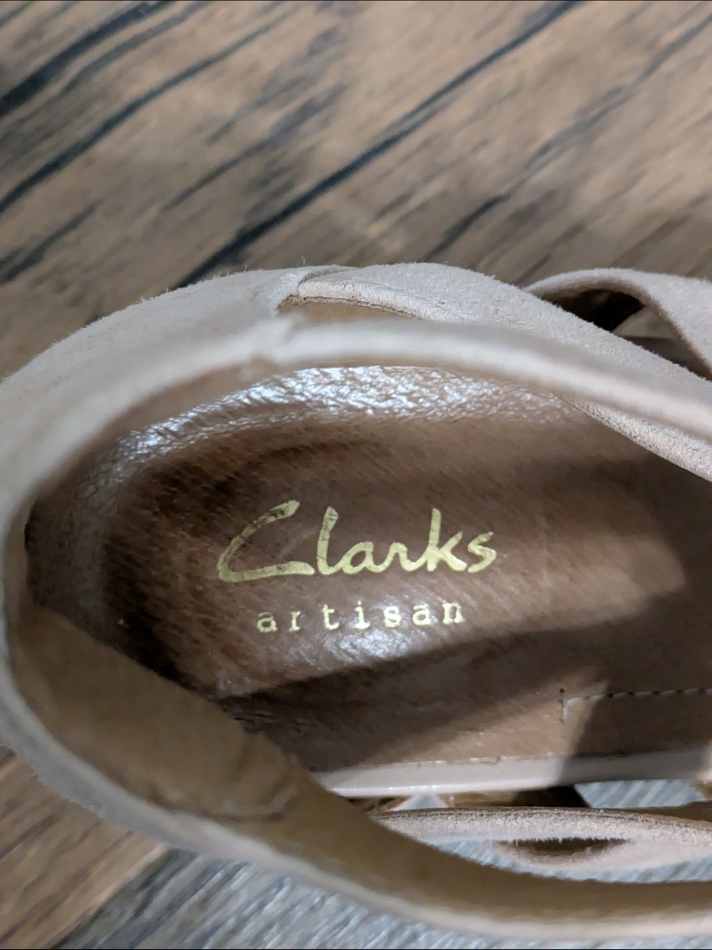 Clarks Artisan Suede Gladiator Sandals Women's 7.5 M Beige Lace Up Wedge Heel - Picture 3 of 8